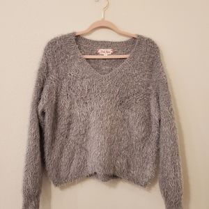 Soft Gray Pullover V-neck Sweater Size S